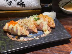 火炙三文鱼寿司四味-鸟鹏烧鸟居酒屋(熙龙湾店)