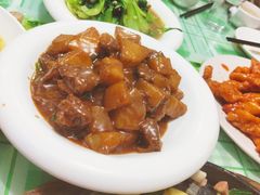 土豆炖牛腩-华春餐馆(鱼山路店)
