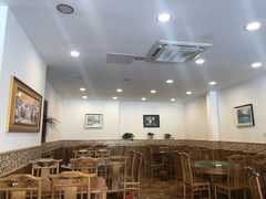 -石磨豆花家常菜·牦牛排土火锅