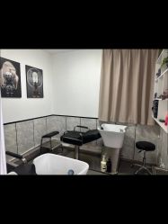 -LILI·HAIR SALON理理造型