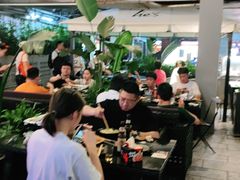 大堂-何师烧烤·香辣蟹·川菜·30年老品牌(太古里旗舰店)