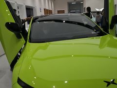 -小鹏汽车(北京龙湖长楹天街销售中心)