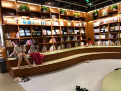 -博览书店(越秀悦汇天地店)