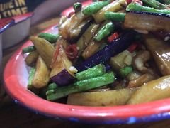 -老三样·美食研究中心(世贸路店)