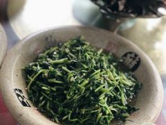 -绿草墩