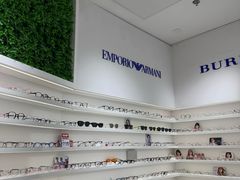 -美式眼镜·授权蔡司.依视路.尼康.豪雅.明月(南翔印象城店)