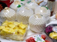 凤梨草莓果切不少于-鲜丰水果(明桂南苑店)