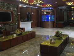 -鸿泰洋美食水会(东门中店)