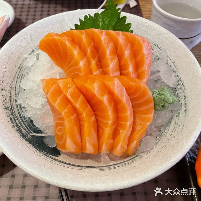 林妈妈村·日式料理(宝山万达店)三文鱼刺身图片