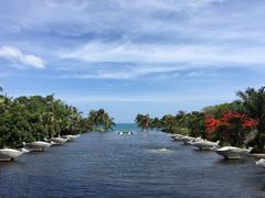 -亚龙湾喜来登·美景台大堂吧
