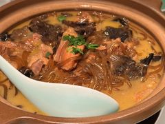 小鸡炖榛蘑-止观小馆·辽河口渔家菜(王府井店)