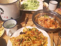 -喝丢一只鞋海鲜烧烤·海肠捞饭(东关街店)