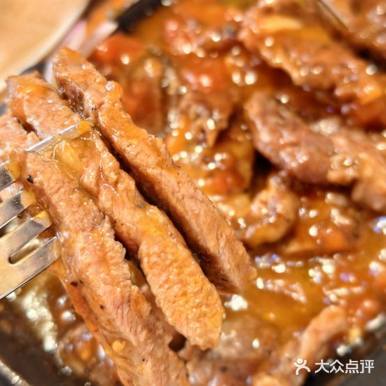 豪情怀旧街头牛扒