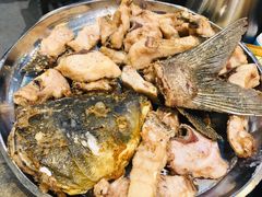 -肖肖酸萝卜鱼火锅(总店)