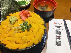 三色海胆饭-魔丼屋(日月光店)