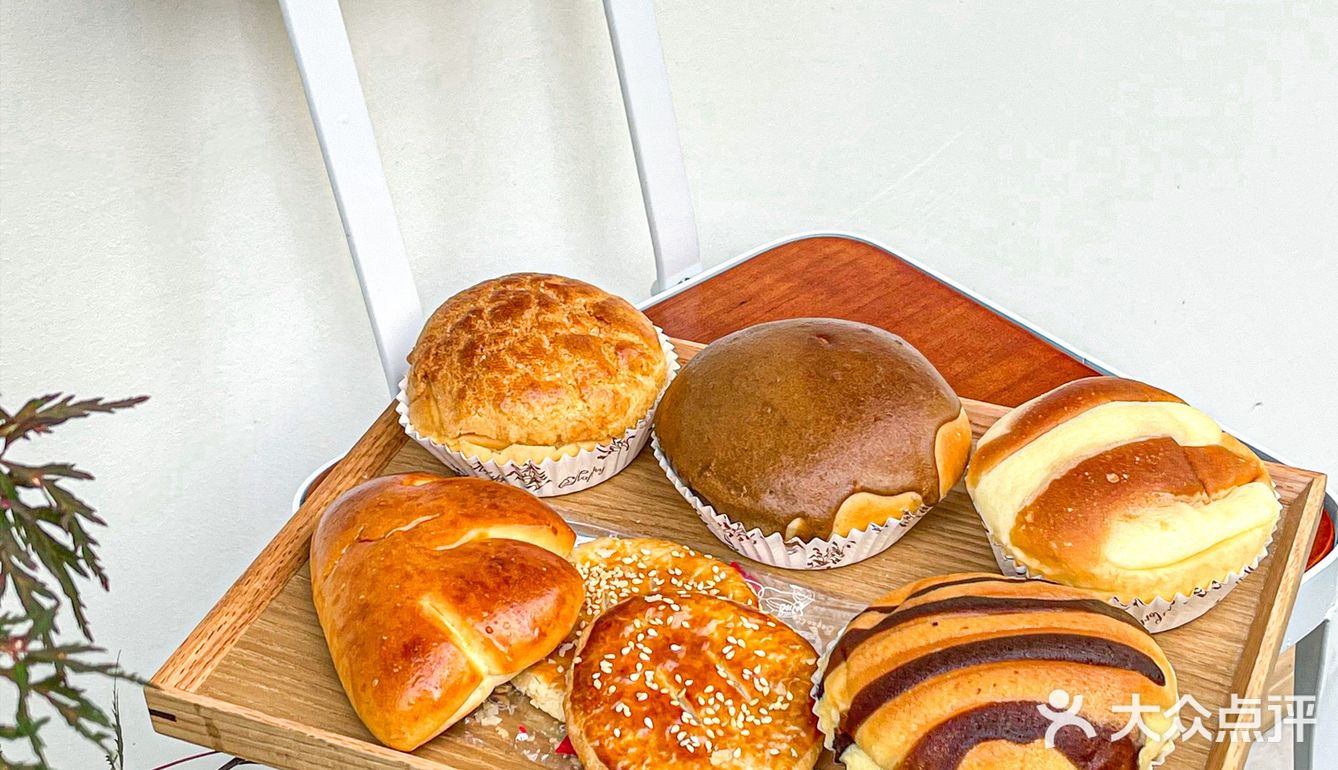 这个物价的面包是认真的吗🤪
