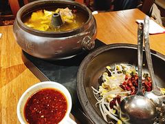 -云海肴·汽锅鸡·云南菜(天山百盛优客店)