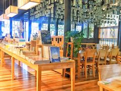 -猫的天空之城概念书店(杭州南宋御街店)