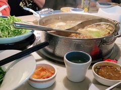 -左庭右院鲜牛肉火锅(浦江欢乐颂店)