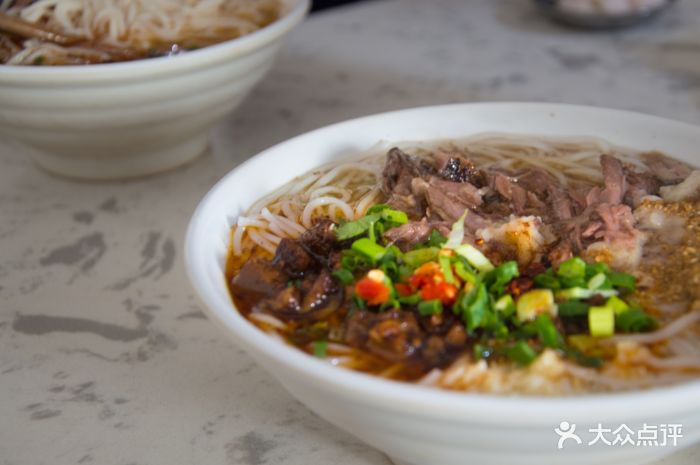 巍山祝氏老字号巴肉饵丝耙肉米线图片