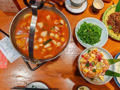 -老滇山寨•云南特色菜•地方菜•民族风情歌舞表演(金碧店)