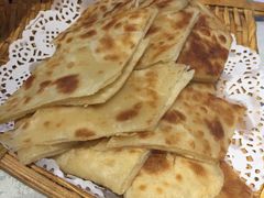 -阿三鱼头泡饼·家常菜
