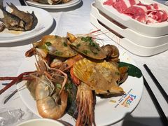 -领鲜活海鲜榴莲自助火锅(东门店)