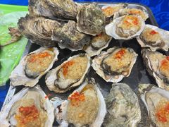 -蚝哥花姐湛江烤生蚝(美丽湾市场店)