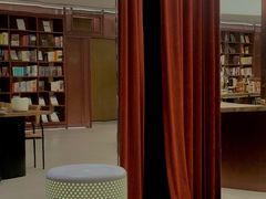 -二酉书店TOYOU BOOKS