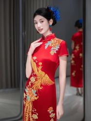 -艺憬婚纱礼服·造型(二七万达店)