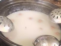 -鸿渡渔庄·特色鸭咀鱼