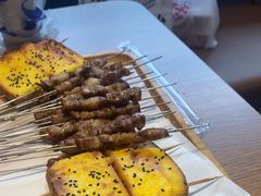 -街角等你.大连海鲜烧烤.经典铁板海鲜串(西安路店)