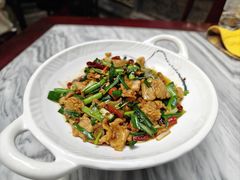 -蔼若春.传承三十年云南菜(金碧公园店)