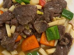 莲藕带炒牛肉-陈廿二香肉馆