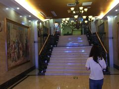 -圣地雅歌KTV(市府广场店)