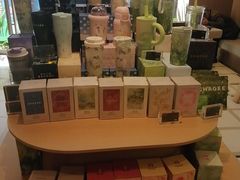 -霸王茶姬(南亚风情第壹城店)
