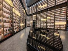 -上海虹桥中心爱琴海亚朵S酒店