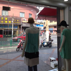 iphone_upload_pic-快乐屋孕妇时尚(杨浦店)