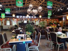 大堂-龙泉人椰子鸡.糟粕醋.海南菜(三亚旗舰店)