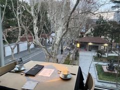 -穹六人间 people 6(岳阳路店)