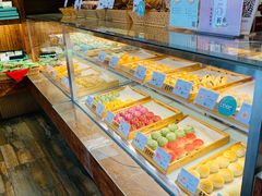面包甜点陈列柜-南宋胡记(杭州体育场路店)