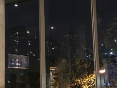 -星巴克臻选(湖滨道店)