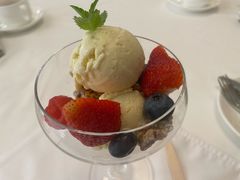 -广州塔卢特斯法国旋转餐厅
