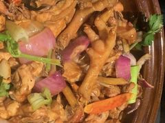 -胡须佬鸡煲四季火锅(龙珠大道店)