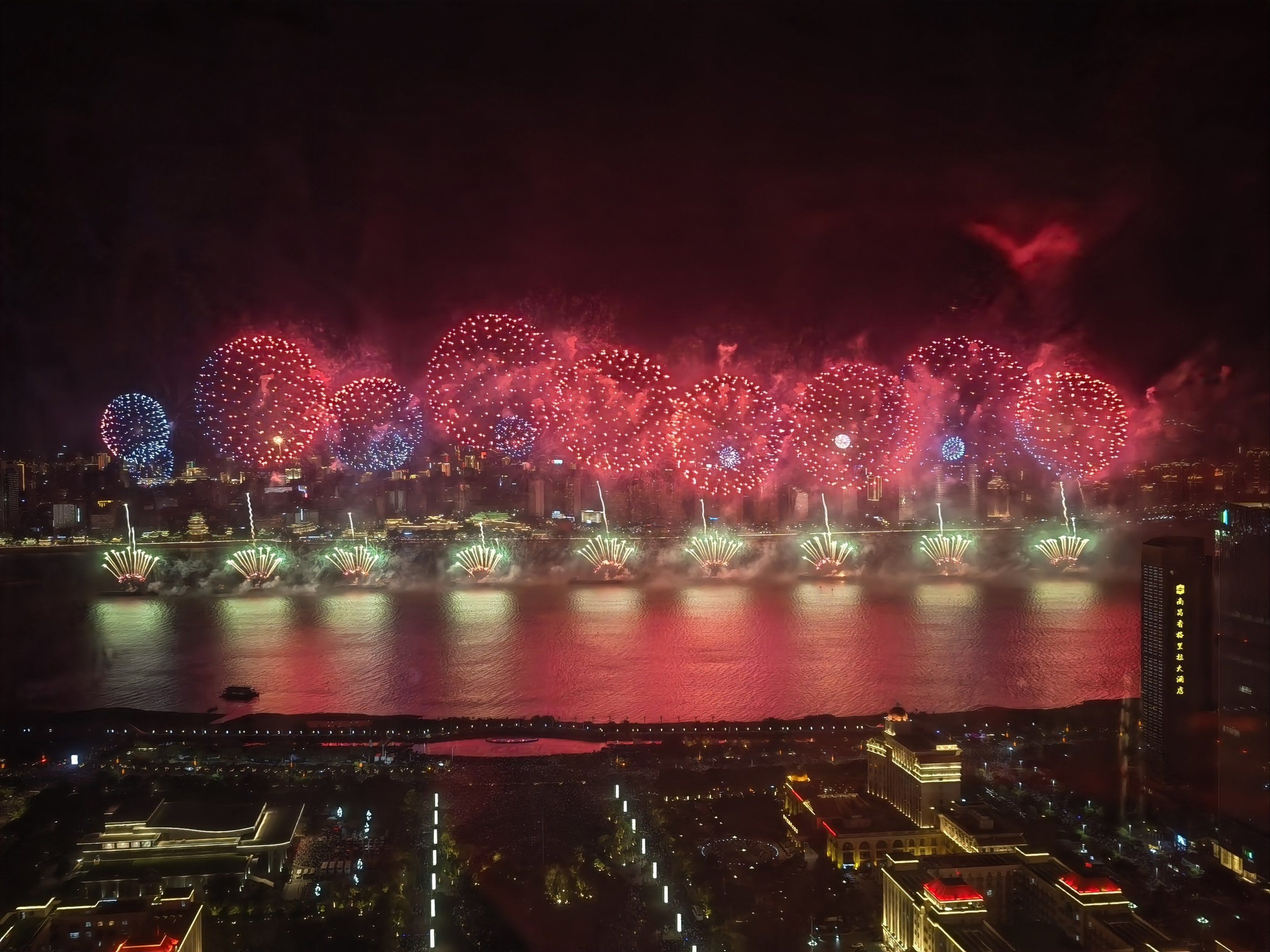 烟花夜 美不胜收