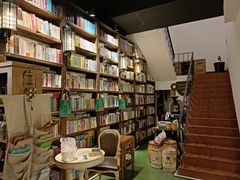 -房角石咖啡与书(吉大南校店)