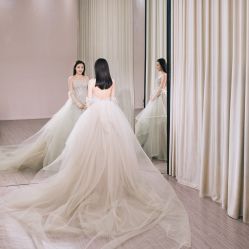 -Color卡诺婚纱礼服馆(南京严选店)