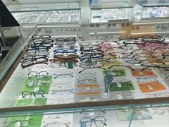 -精视达眼镜•专业儿童配镜中心(学府大道店)