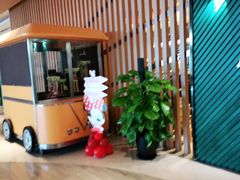 -苏州汇融广场假日酒店