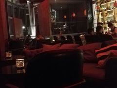 -饮湖威士忌鸡尾酒吧